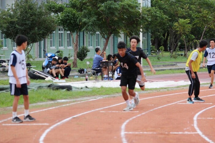 97週年校慶暨運動大會:4X100-01圖片