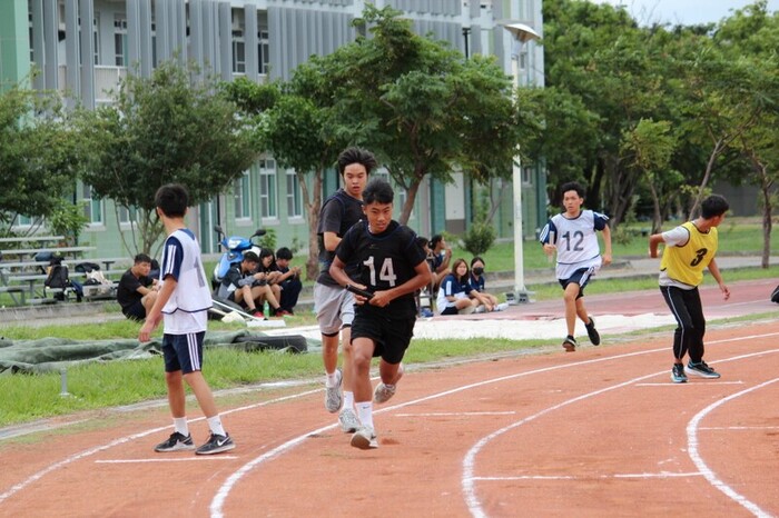 97週年校慶暨運動大會:4X100-01圖片