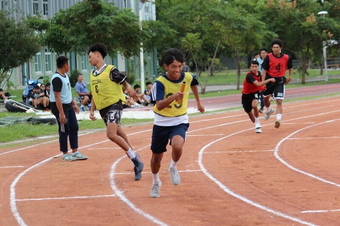 97週年校慶暨運動大會:4X100-01圖片