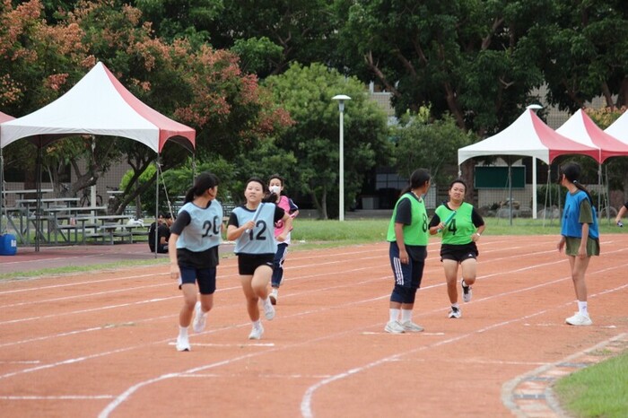 97週年校慶暨運動大會:4X100-01圖片