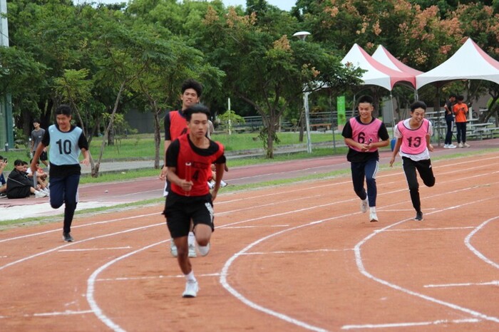 97週年校慶暨運動大會:4X100-01圖片