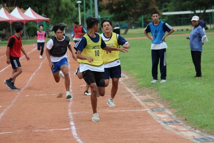 97週年校慶暨運動大會:4X100-01圖片