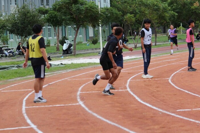 97週年校慶暨運動大會:4X100-01圖片