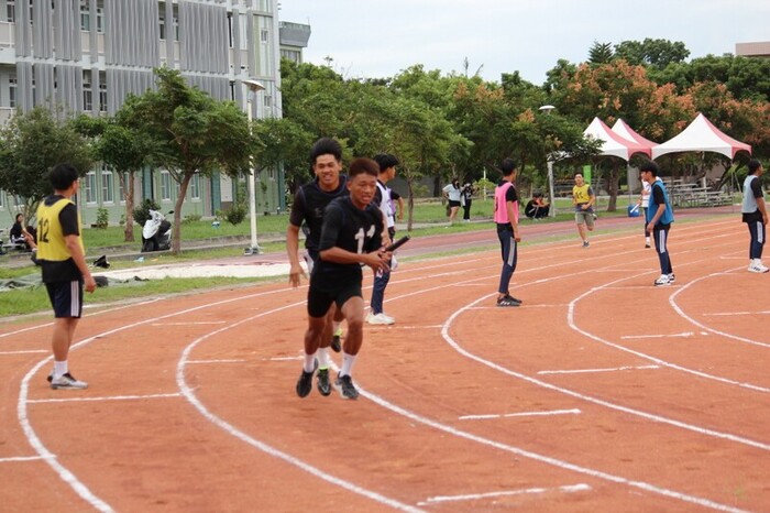 97週年校慶暨運動大會:4X100-01圖片