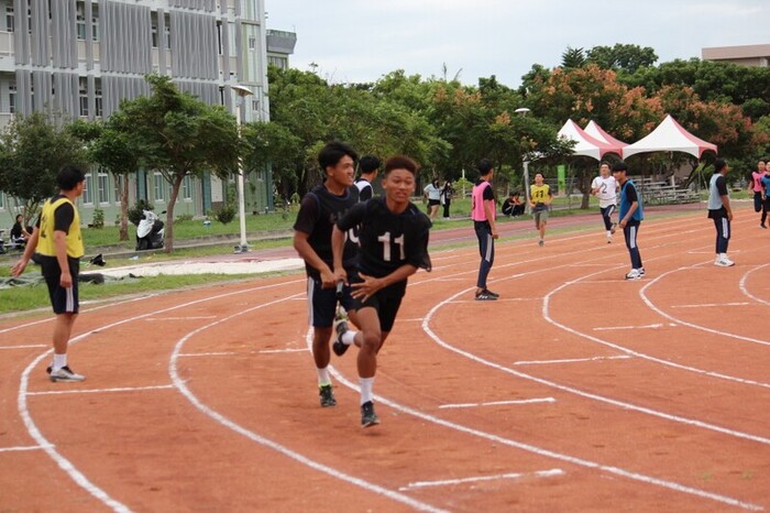 97週年校慶暨運動大會:4X100-01圖片