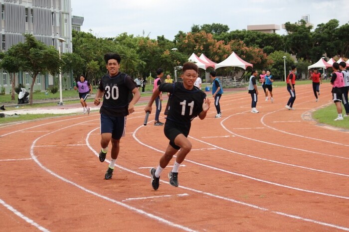 97週年校慶暨運動大會:4X100-01圖片