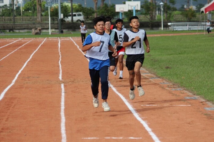 97週年校慶暨運動大會:1500M圖片
