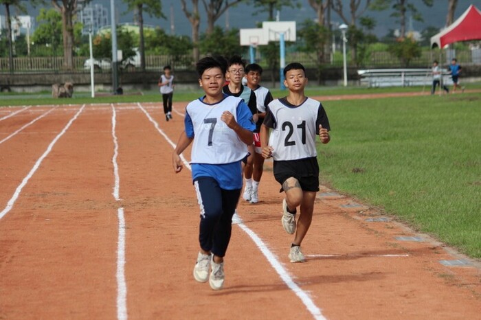 97週年校慶暨運動大會:1500M圖片