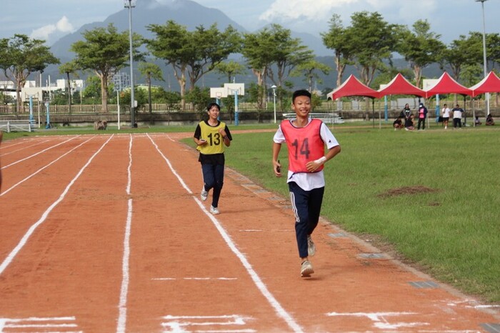 97週年校慶暨運動大會:1500M圖片