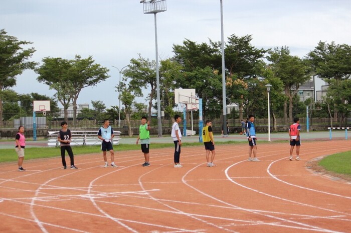 97週年校慶暨運動大會:4X100-02圖片