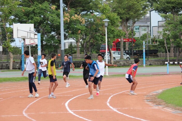 97週年校慶暨運動大會:4X100-02圖片