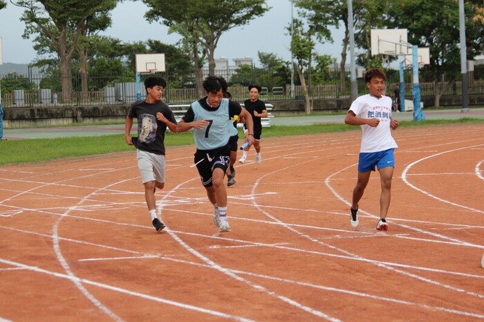 97週年校慶暨運動大會:4X100-02圖片