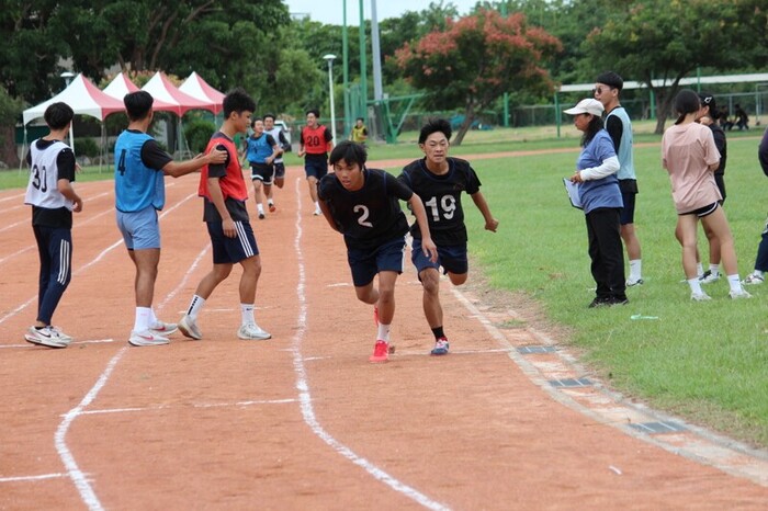 97週年校慶暨運動大會:4X100-02圖片