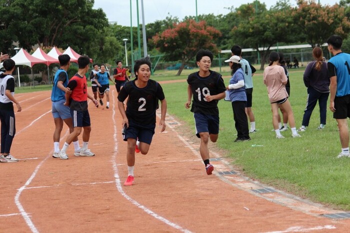 97週年校慶暨運動大會:4X100-02圖片