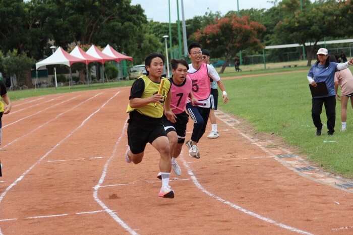97週年校慶暨運動大會:4X100-02圖片