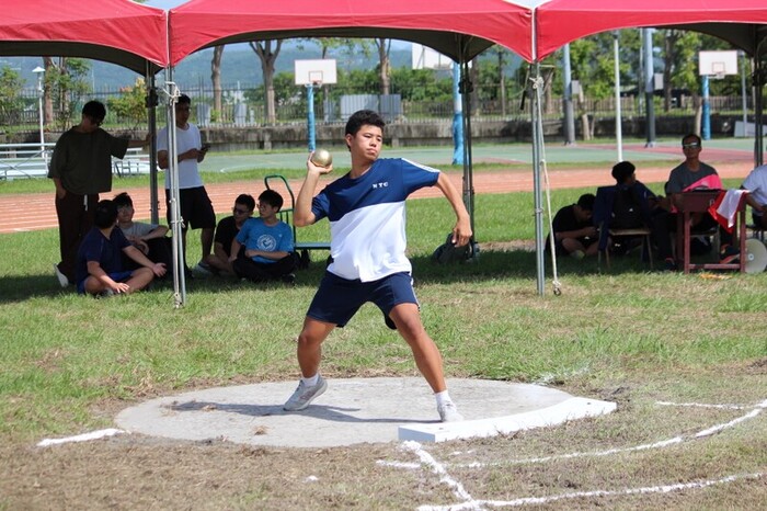 97週年校慶暨運動大會:鉛球-01圖片