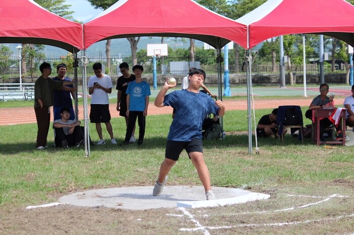 97週年校慶暨運動大會:鉛球-01圖片