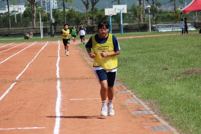 97週年校慶暨運動大會:800M圖片