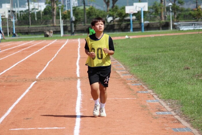 97週年校慶暨運動大會:800M圖片