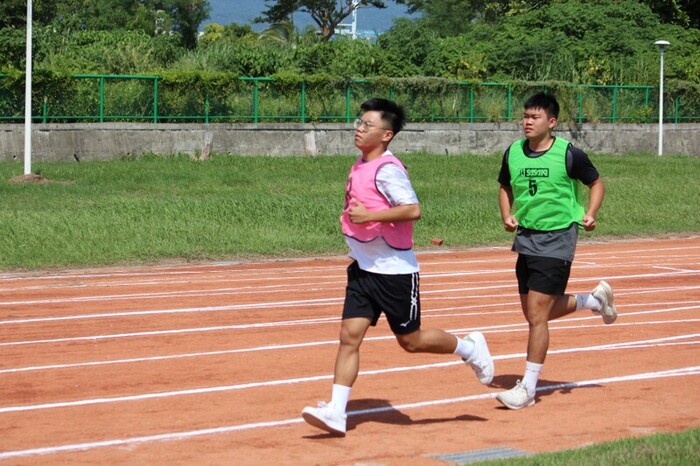 97週年校慶暨運動大會:800M圖片
