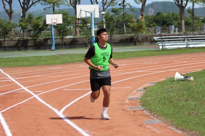 97週年校慶暨運動大會:800M圖片