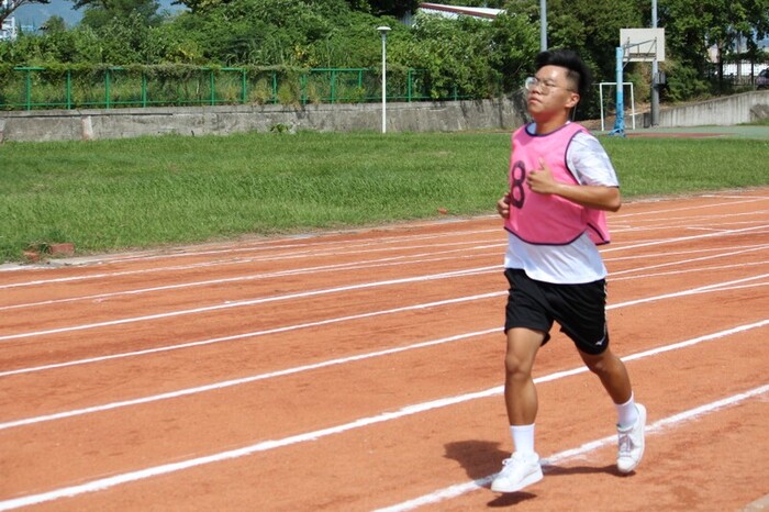 97週年校慶暨運動大會:800M圖片