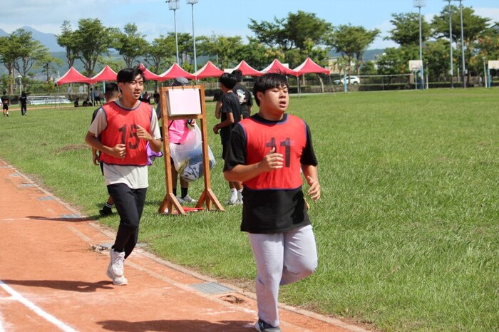 97週年校慶暨運動大會:800M圖片