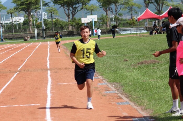 97週年校慶暨運動大會:800M圖片