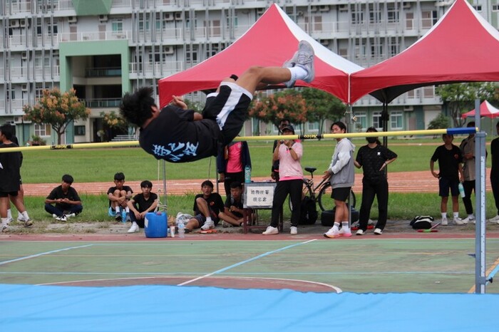 97週年校慶暨運動大會:跳高-02圖片