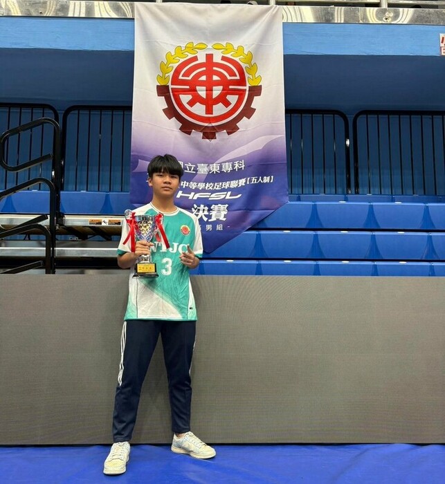 足球隊榮獲114學年足球聯賽高男全國第七名圖片