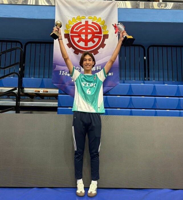 足球隊榮獲114學年足球聯賽高男全國第七名圖片