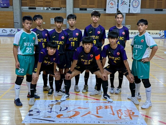 114 學年度高中男子足球聯賽複賽圖片