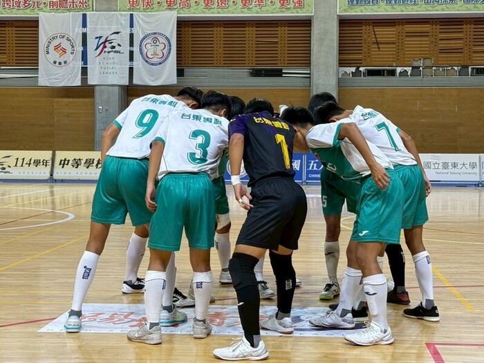 114 學年度高中男子足球聯賽複賽圖片