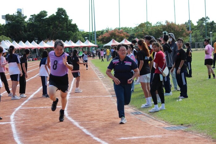 97週年校慶暨運動大會:大隊接力-02圖片