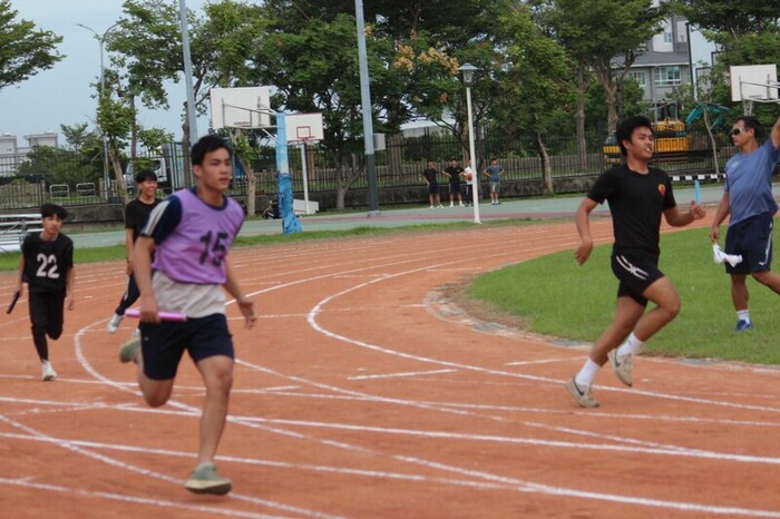 97週年校慶暨運動大會:4X100-03圖片