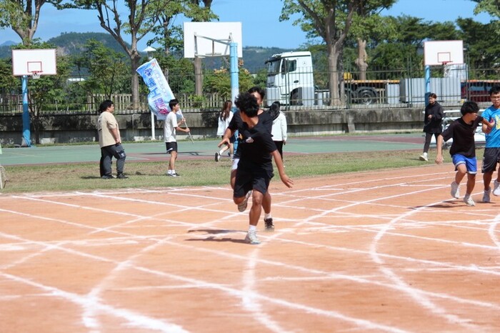 97週年校慶暨運動大會:4X100-03圖片