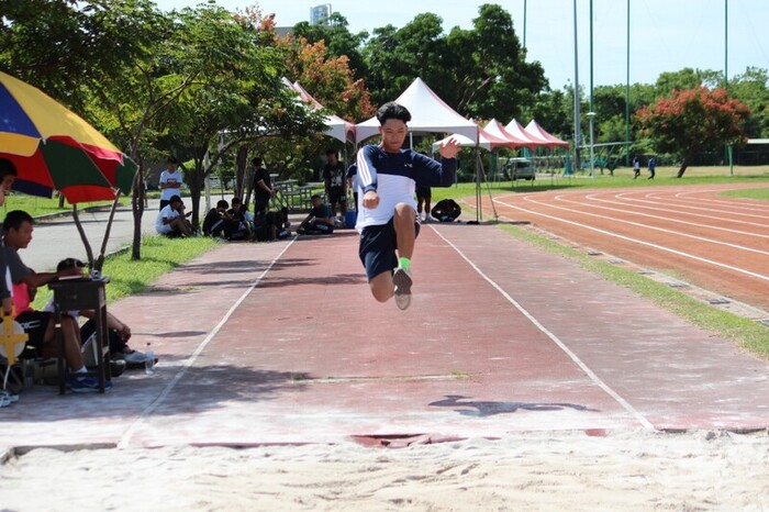 97週年校慶暨運動大會:跳遠圖片