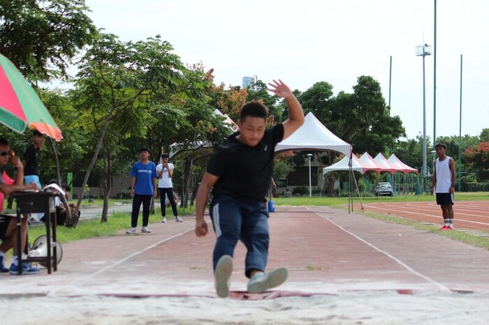 97週年校慶暨運動大會:跳遠圖片