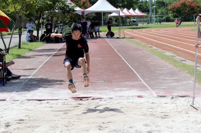 97週年校慶暨運動大會:跳遠圖片