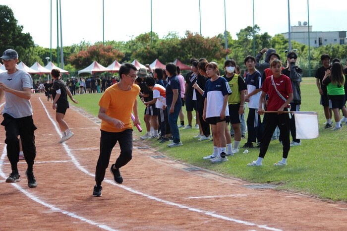 97週年校慶暨運動大會:大隊接力-01圖片