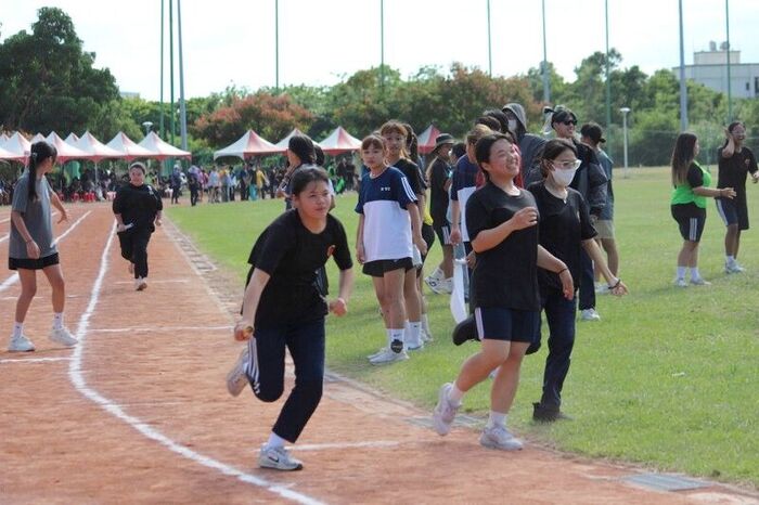 97週年校慶暨運動大會:大隊接力-01圖片