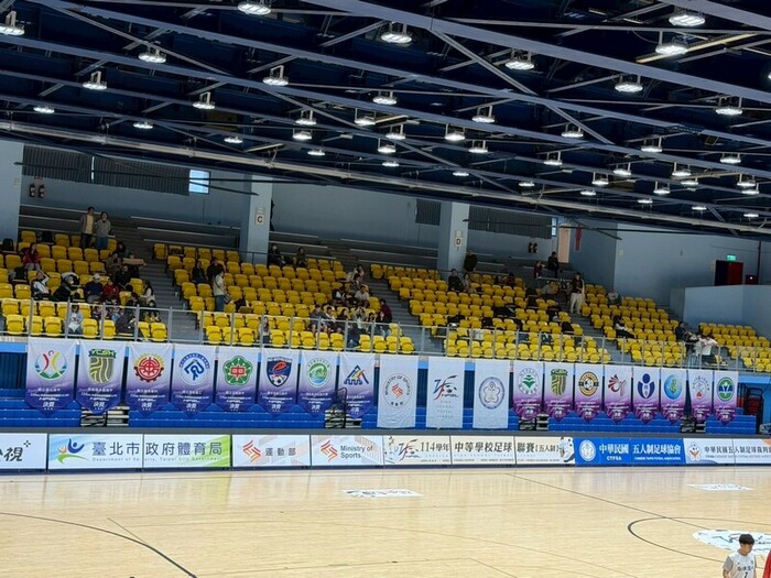 114 學年度高中男子足球聯賽決賽圖片