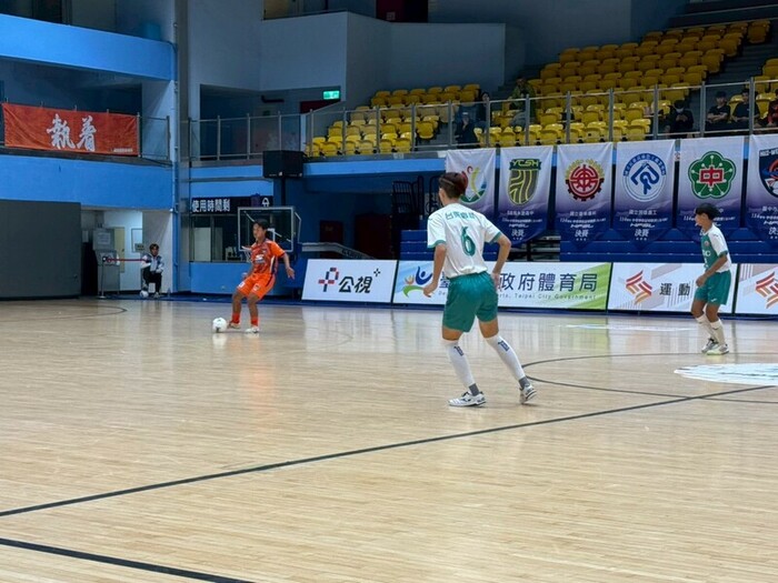 114 學年度高中男子足球聯賽決賽圖片