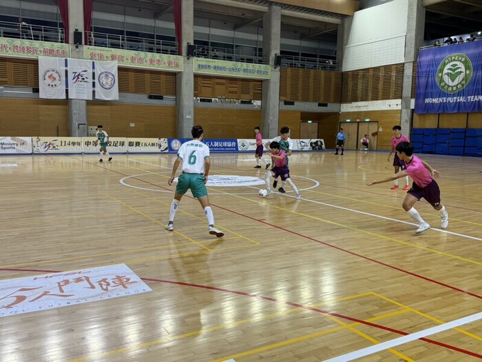 114 學年度高中足球聯賽預賽圖片
