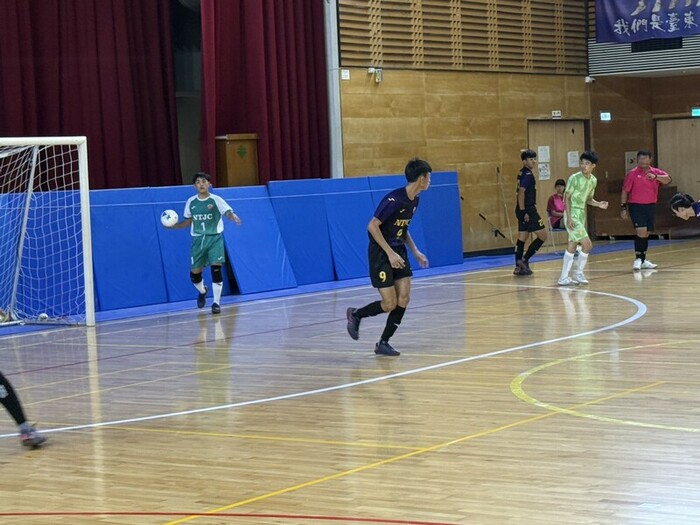 114 學年度高中足球聯賽預賽圖片