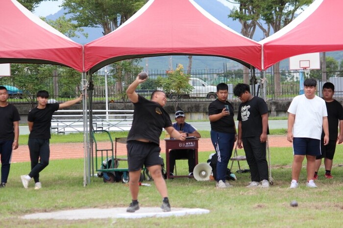 97週年校慶暨運動大會:鉛球-02圖片