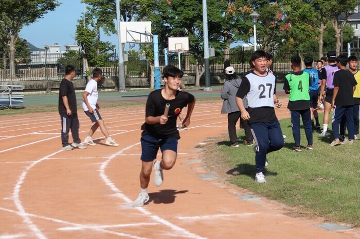 97週年校慶暨運動大會:大隊接力-04圖片