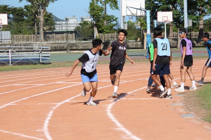 97週年校慶暨運動大會:大隊接力-04圖片