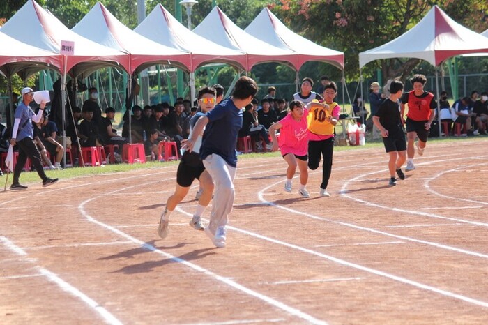 97週年校慶暨運動大會:大隊接力-04圖片