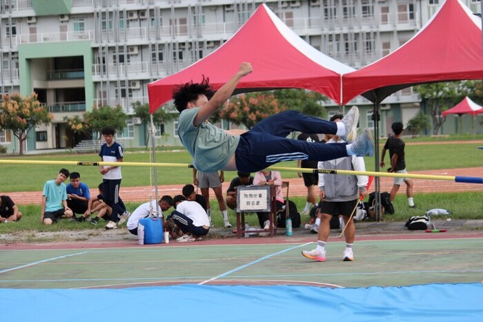 97週年校慶暨運動大會:跳高-01圖片
